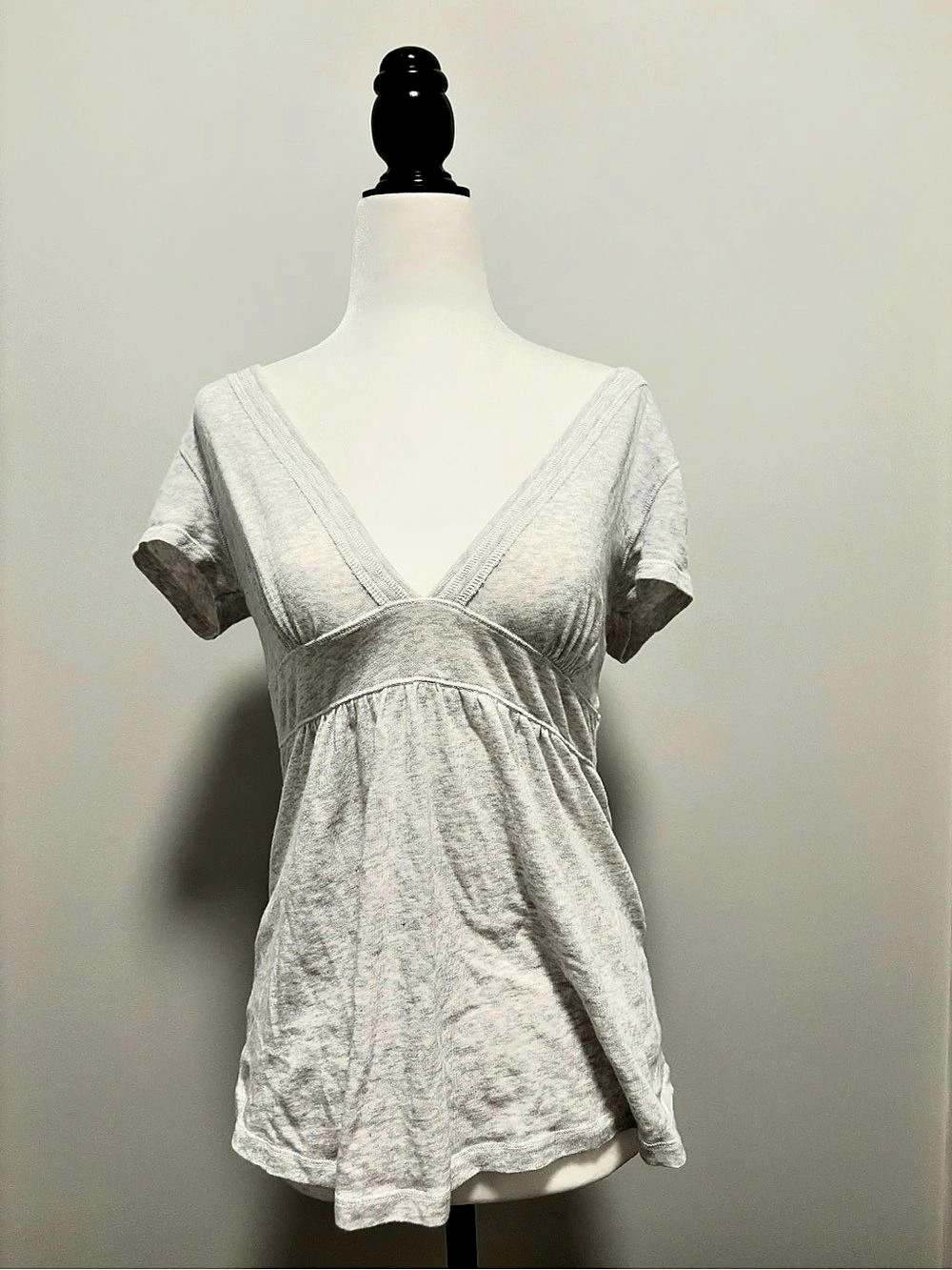 Brandy Melville Short Sleeve Babydoll Top in Gray Brand New With Tag